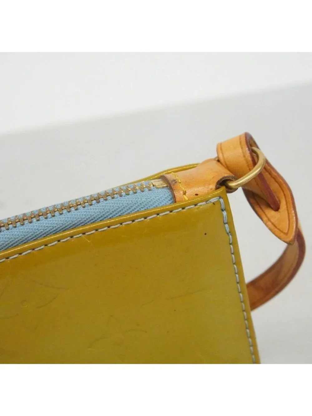 Louis Vuitton Handbag Vernis Lexington Baby Blue